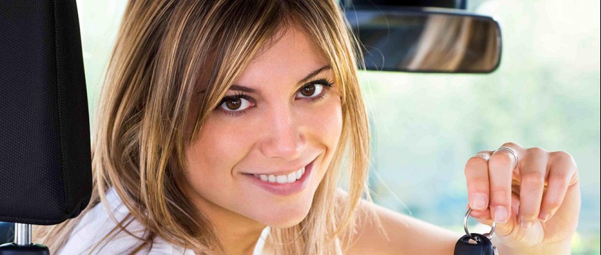 Foto principal de Cómo decidir si arrendar o comprar un auto